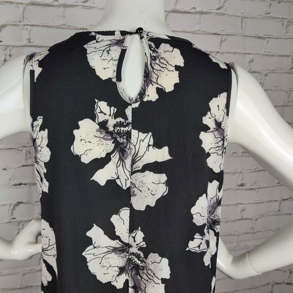 Papillon Floral High Low  Hem Tunic - Picture 7 of 10